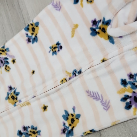 🌺 Super soft baby pj 🌺 - Picture 5 of 6